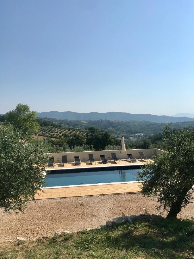 Gualdo Cattaneo Agriturismo Sant'Angelo Holiday Farm מראה חיצוני תמונה